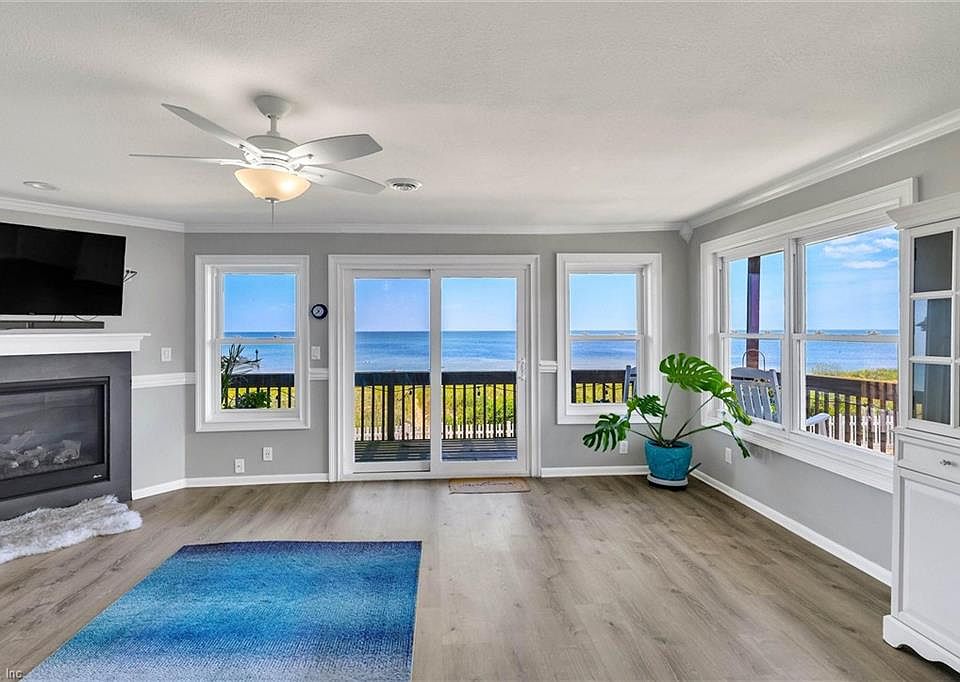 1st image of 1048 E Ocean View Ave