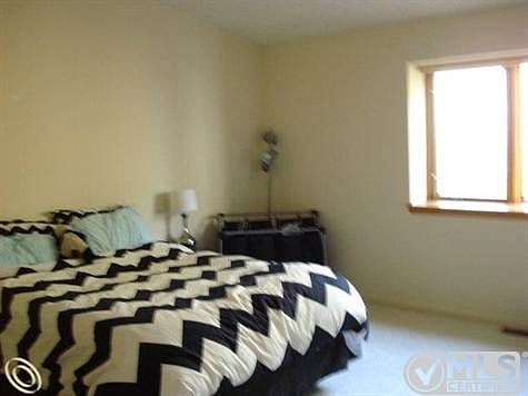 Huge bedrooms