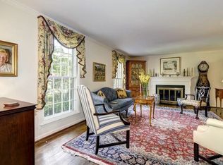 8006 Greentree Rd, Bethesda, MD 20817