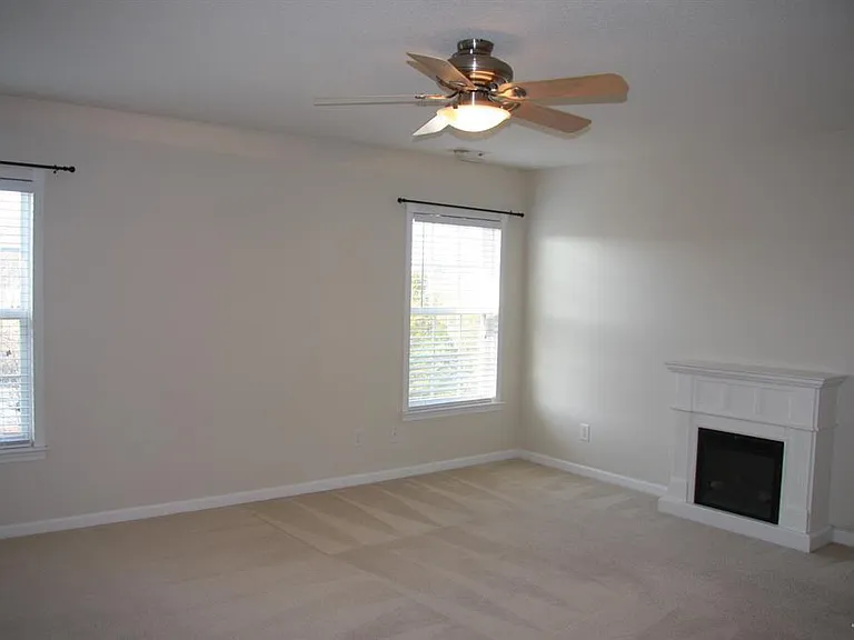 222 Northlands Dr — Photo 23