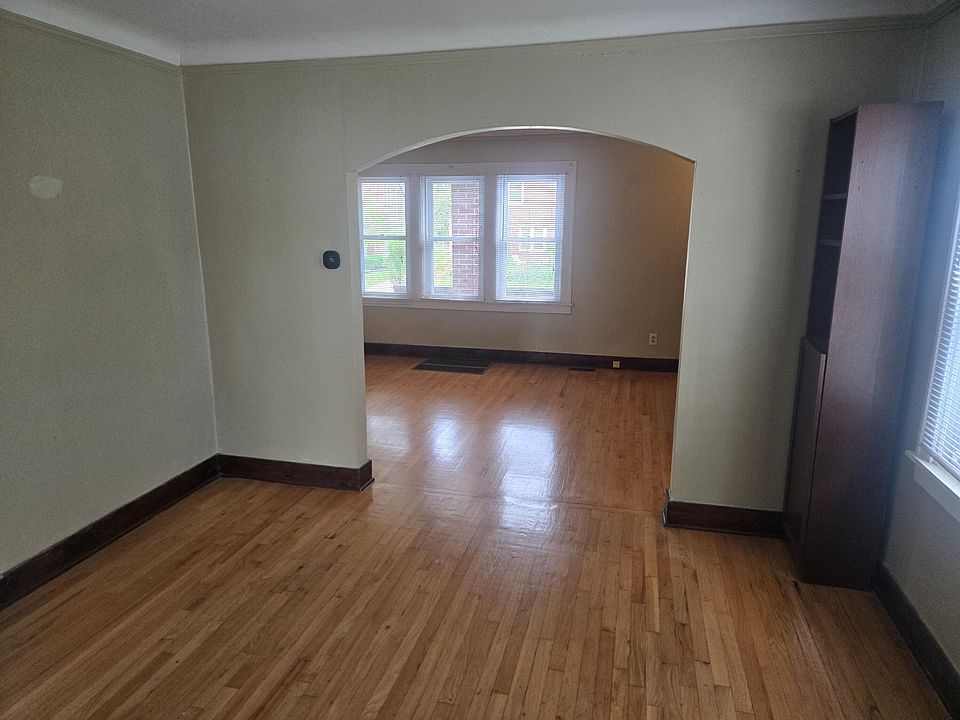 928 Maplegrove Ave, photo 8