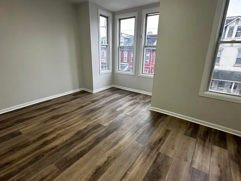 313 Elm St #2 — Photo 6