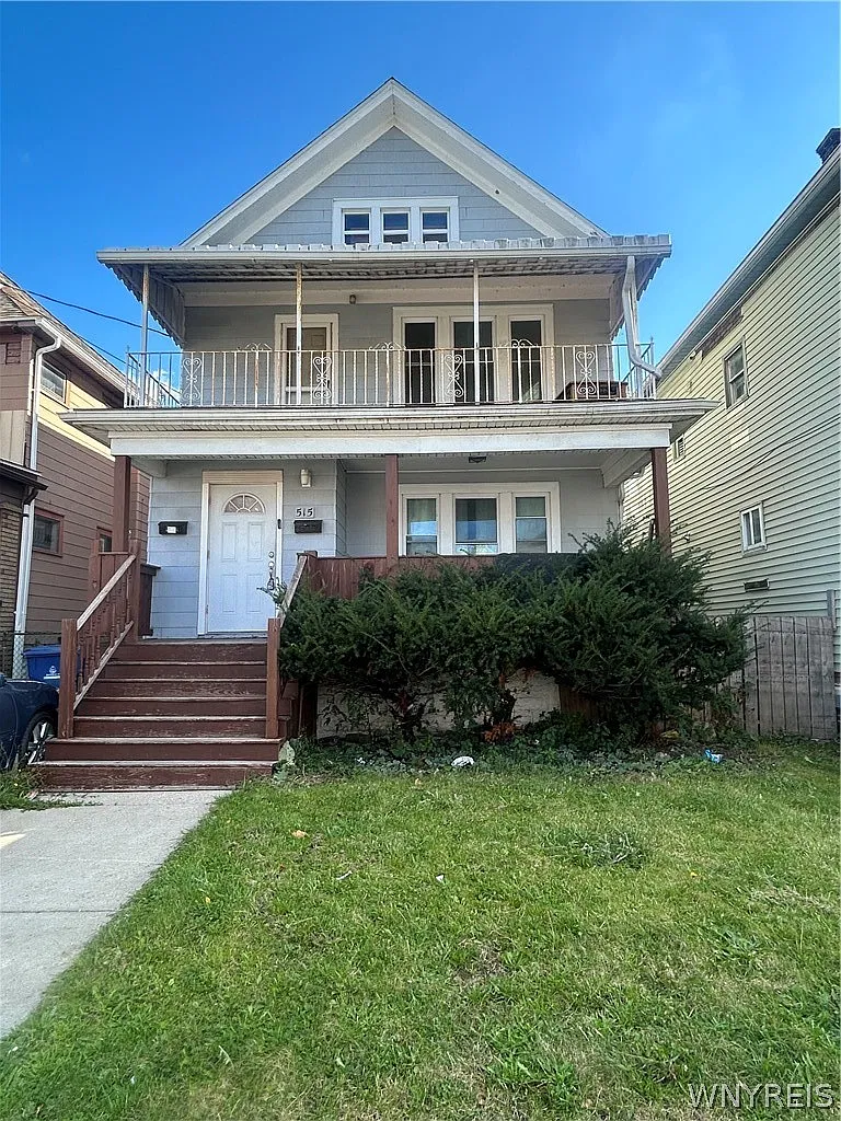 3 bed, 1.0 bath, 1000 sqft, $1,400 — Photo 1