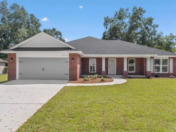 32563 Arbor Ridge Cir, Lillian, AL 36549