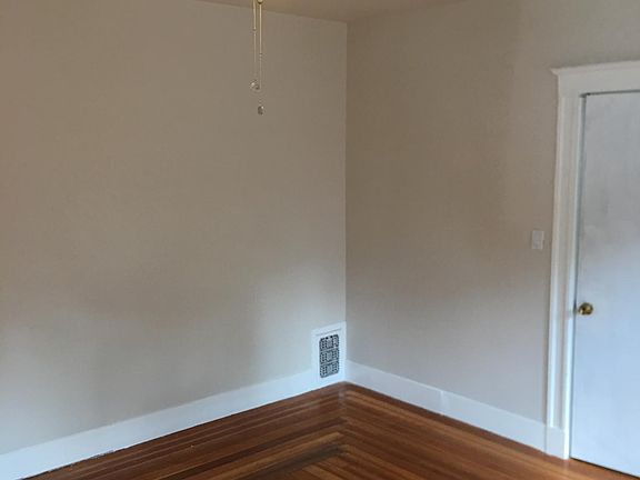 5th image of 20 Crescent Ave #2