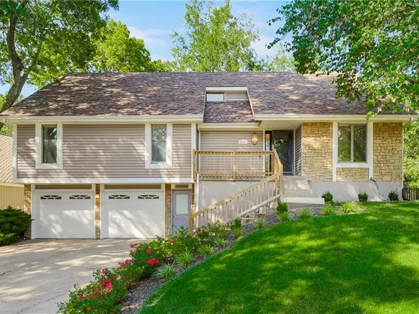 1600 NE 98th St, Kansas City, MO 64155