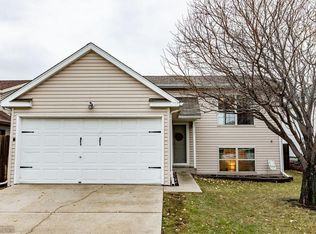 5737 18th St S, Fargo, ND 58104