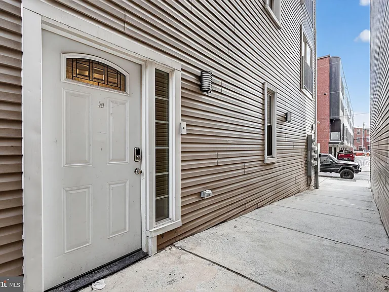 980 N Marshall St #1 — Photo 15