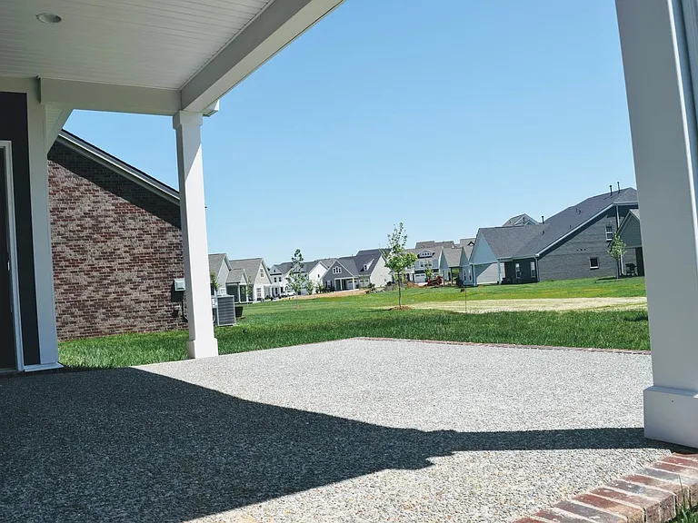 1049 Crisp Spring Dr — Photo 4