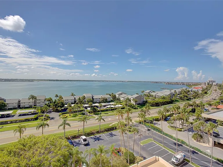 1270 Gulf Blvd #1003 — Photo 32