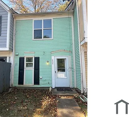 437 Saint Ives Sq — Photo 9