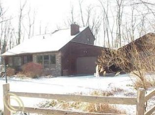 328 Francis Rd, Howell, MI 48843