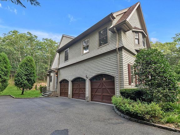 3rd image of 171 Stillwell Lane