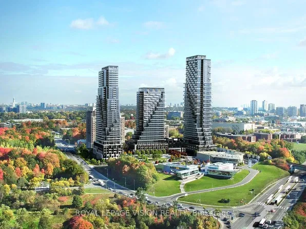 30 Inn On The Park Dr #404, Toronto, ON M3C 0P7