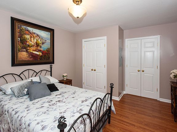 4th image of 1700 Wood Song Ln