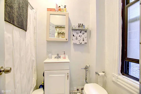 Rented by Citi Habitats | media 8