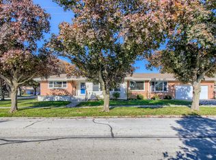 8503 N Ozanam Ave, Niles, IL 60714