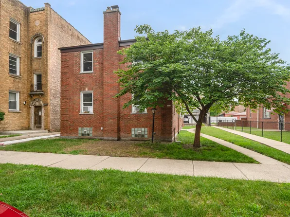 9032 S Laflin St, Chicago, IL 60620