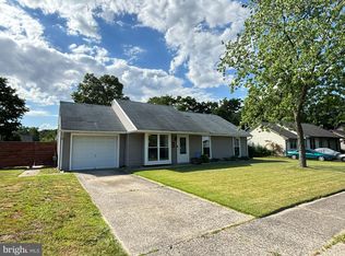 613 Cobblestone Rd, Williamstown, NJ 08094