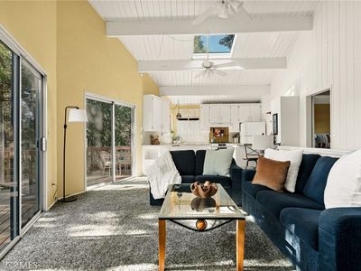 699 Pinnacle Dr, Lake Arrowhead, CA, 92352