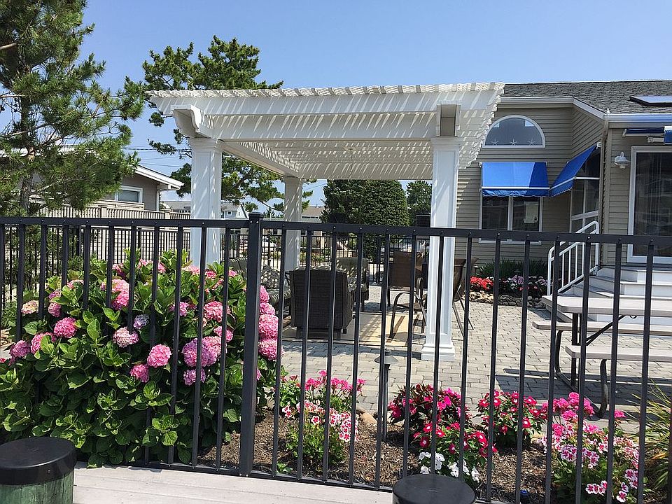 1st image of 196 Nautilus Dr