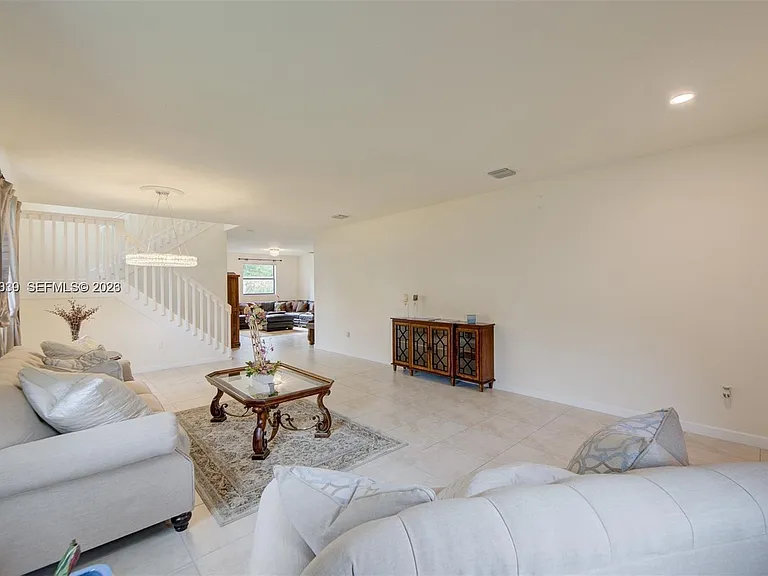 9260 W 35th Ln — Photo 4