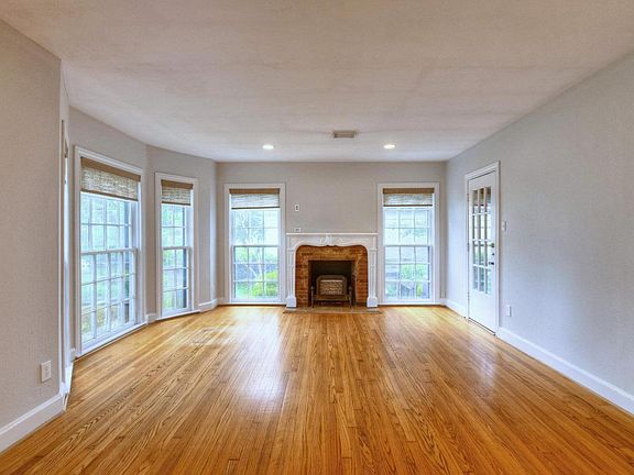 Walk in the front door to this lovely room