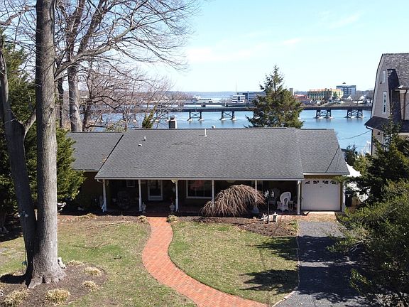 3rd image of 73 Hubbard Avenue
