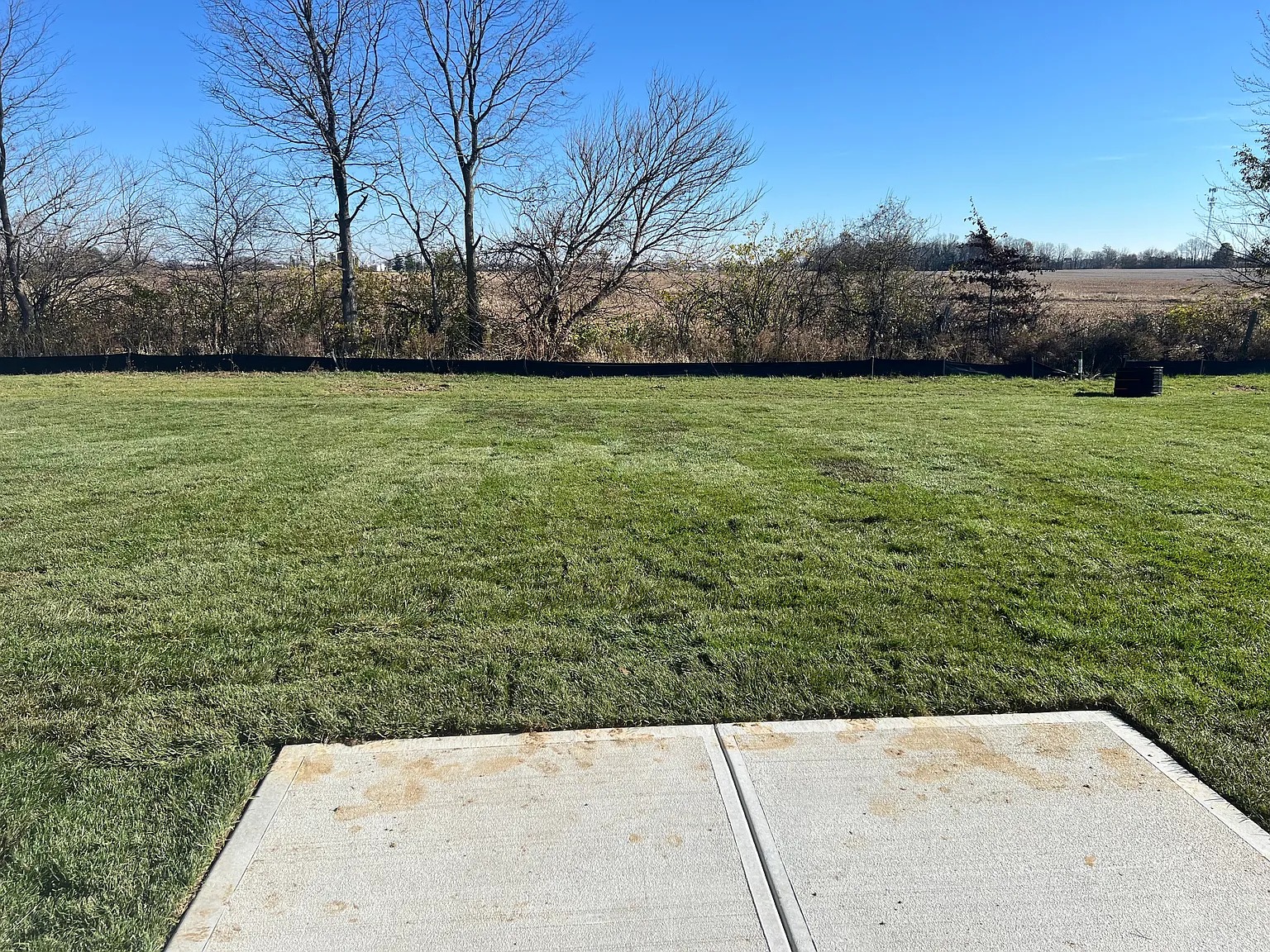 5 bed, 2422 sqft, $2,445 — Photo 3