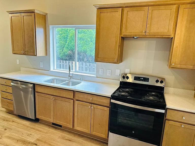 710 SE 135th Ct — Photo 7