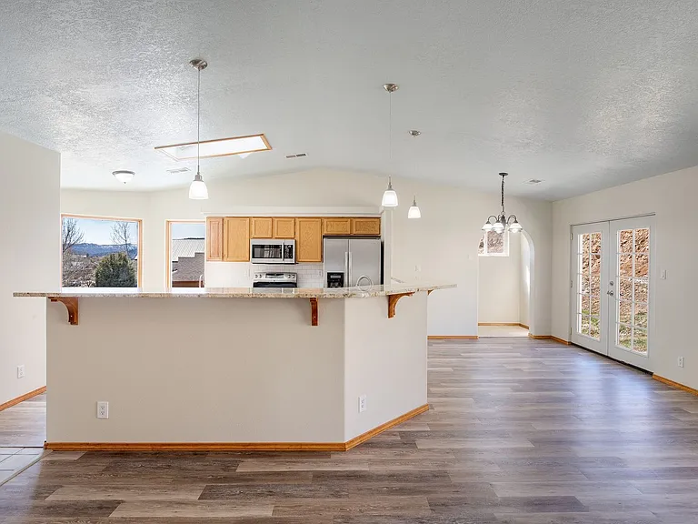 106 Pinnacle Pl — Photo 2