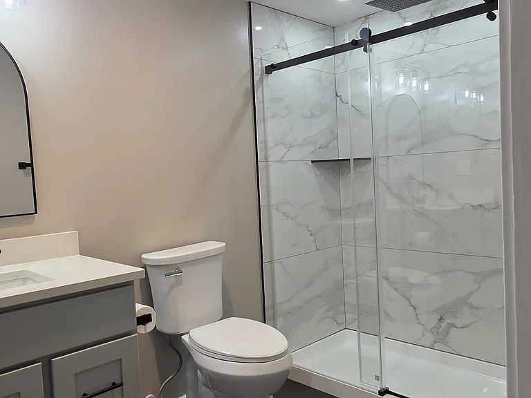 420 Marengo St #2 — Photo 7