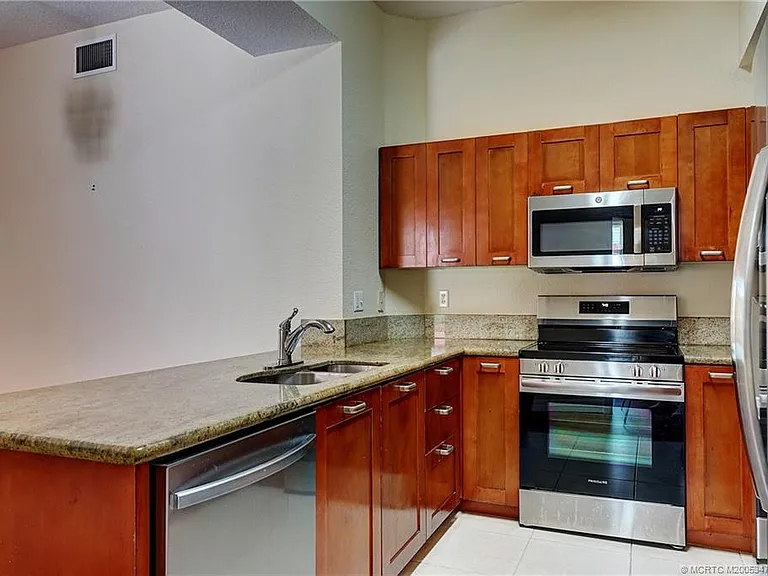 49 SE Sedona Cir #101 — Photo 23