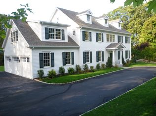 272 Palmer Hill Rd, Riverside, CT 06878