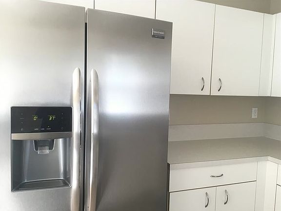 5th image of 17069 NW 23rd St