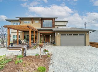 772 Battle St W, Kamloops, BC V2C1H6