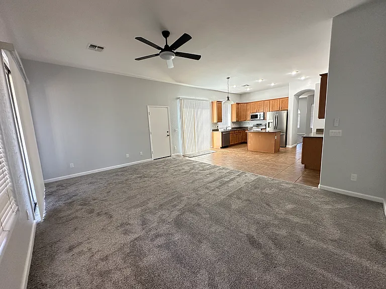791 E Powell Way — Photo 28