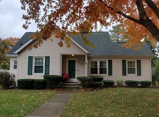 708 W 14th St, Sterling, IL 61081