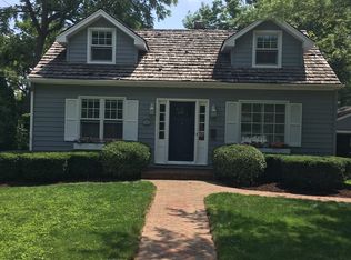 477 Longfellow Ave, Glen Ellyn, IL 60137