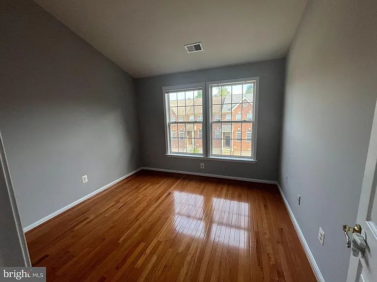 47670 Loweland Ter — Photo 16