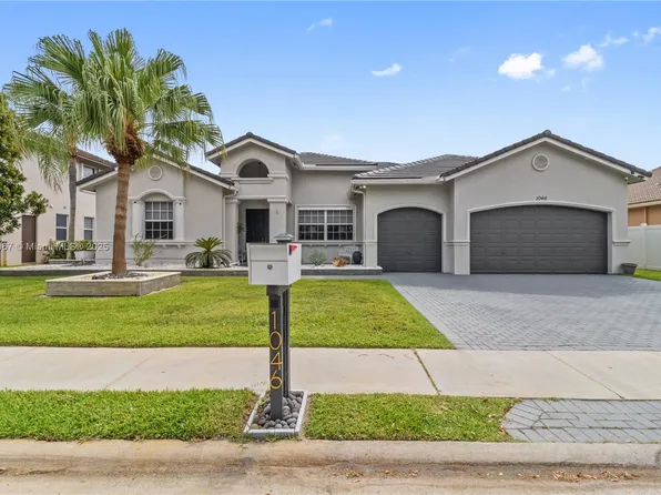 1046 SW 159th Way, Pembroke Pines, FL 33027
