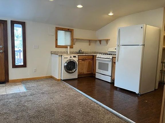 Kitchen - additonal cabinets and countertop space to the right