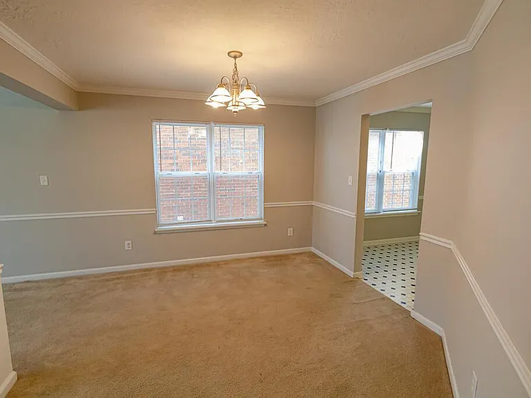 7624 Pleasantville Way — Photo 10