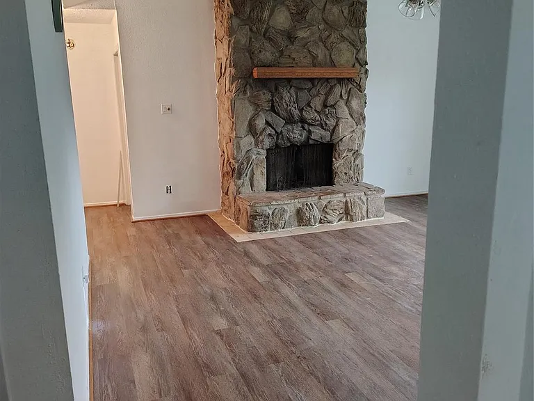 10331 Rancho Bernardo Ln — Photo 17