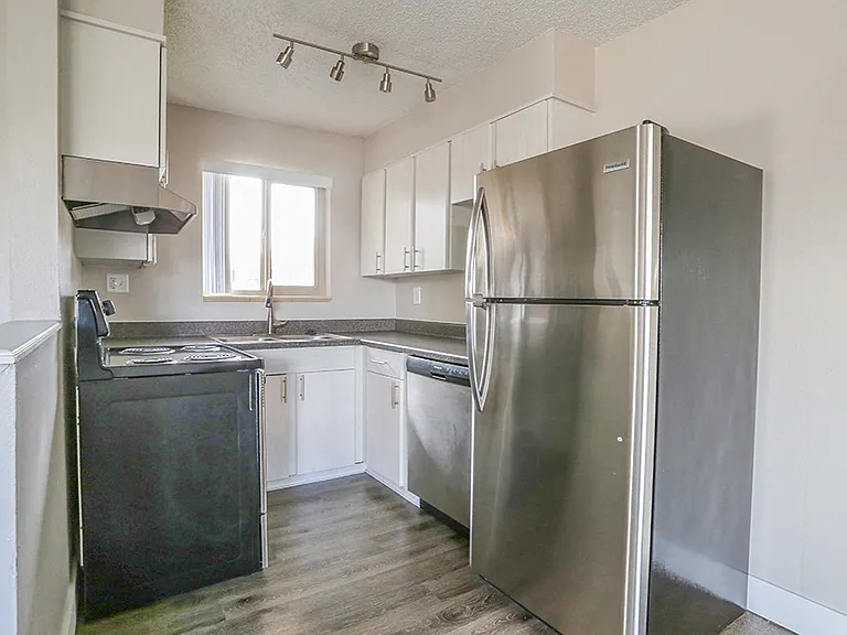 South Washington St Apts — Photo 62