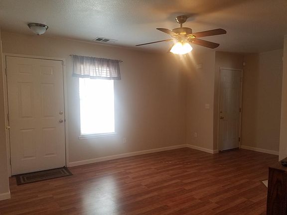 2nd image of 1635 Rosewood Ln