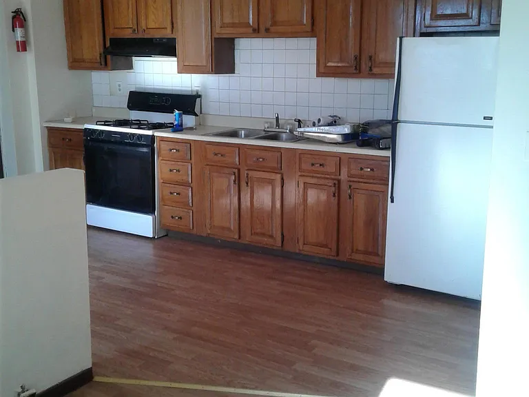 114 S Ferry St #3 — Photo 9