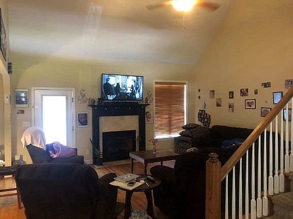 4th image of 1026 Iris Glen Dr