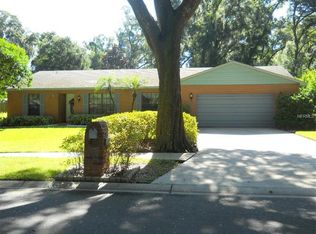 2110 Arch McDonald Dr, Dover, FL 33527