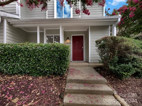 1081 Sardis Cove Dr, Charlotte, NC 28270